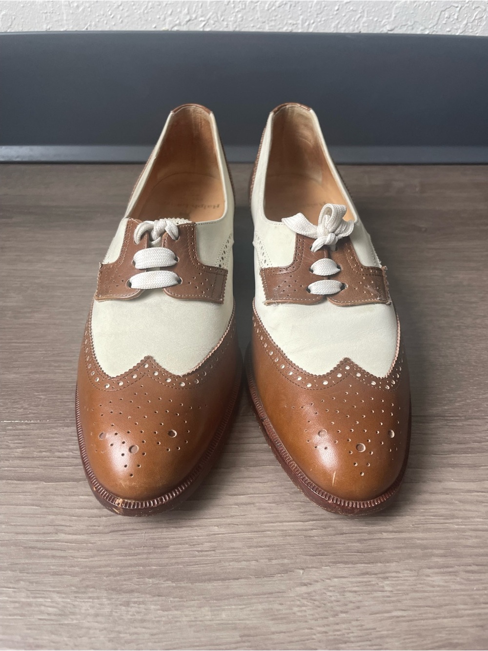 Vintage Ralph Lauren Two-Tone Brown and Cream Wingtip Oxfords 6.5 Shoes - Picture 2 of 16